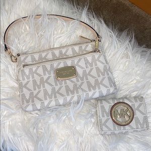 Perfect mini purse and wallet combo!